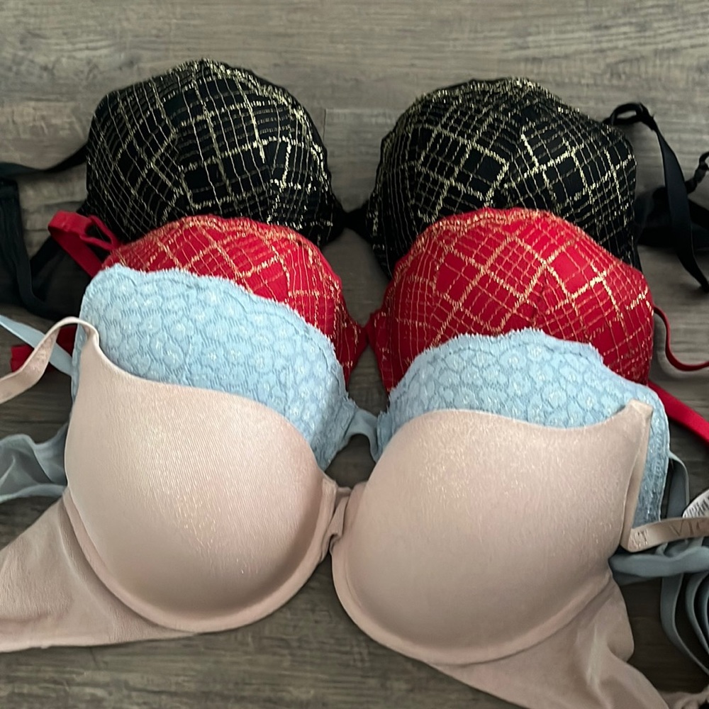Assorted Victoria’s Secret bras 34D
